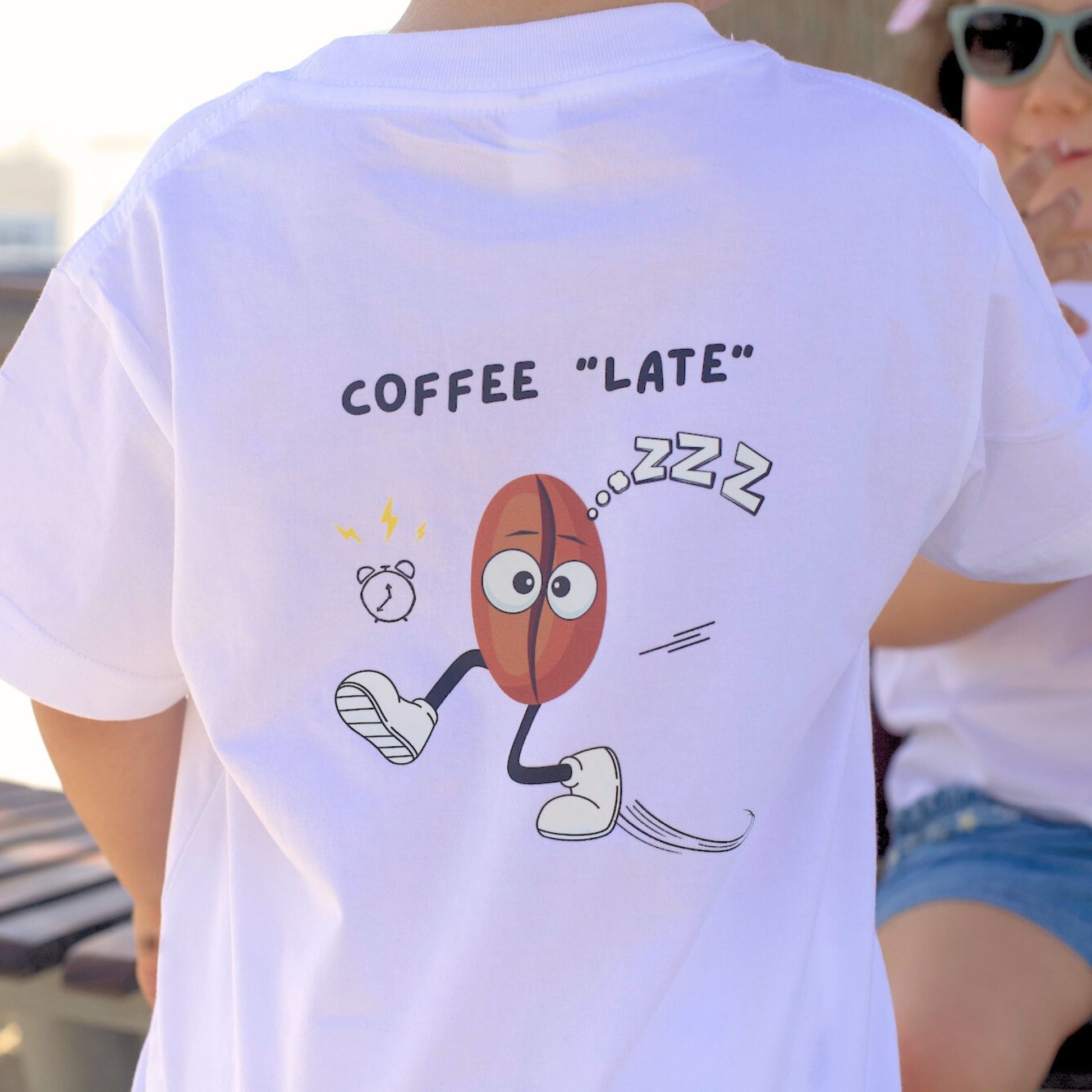 Coffee Late Design - Kids' T-Shirt - GINGI