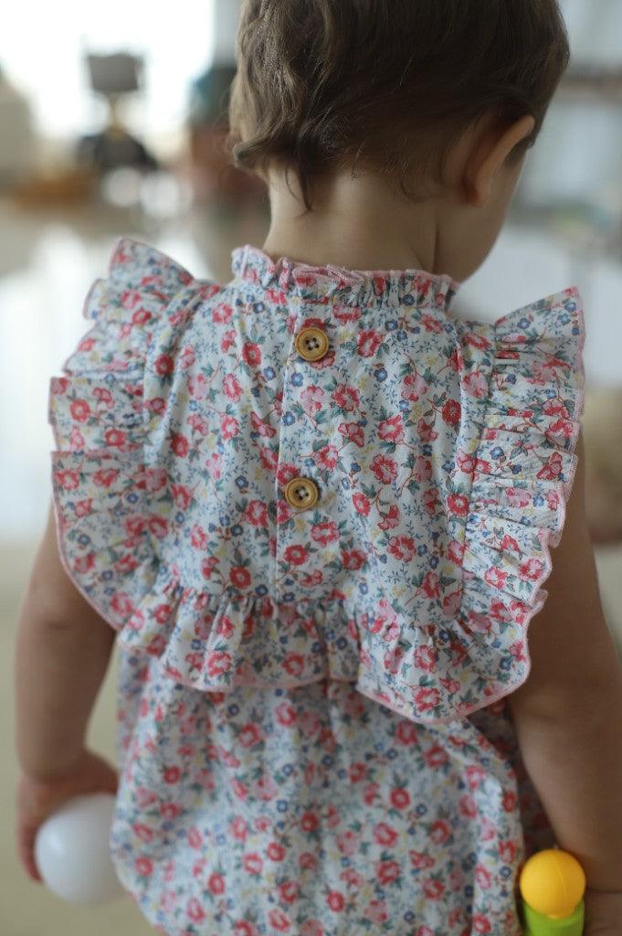 The Craft — back buttons detail